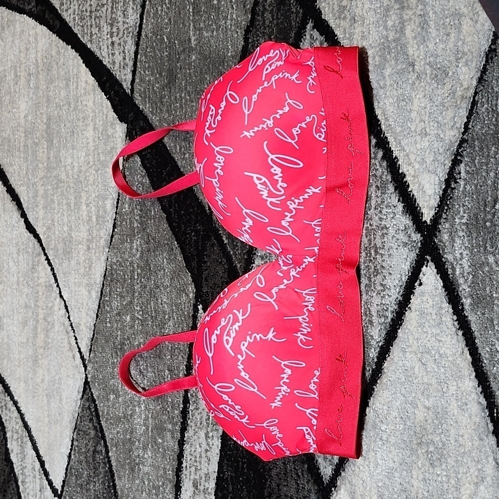 VS PINK WEAR EVERYWHERE WIRELESS PUSH-UP LOGO RED & PINK 36D BRA